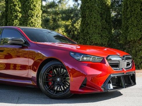 Used 2025 BMW M5 w/ Carbon Package AWD/4WD image 7