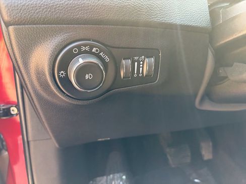 Used 2019 Jeep Compass Limited AWD/4WD image 22