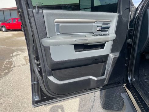 Used 2017 RAM 2500 Big Horn w/ Sport Appearance Group image 16