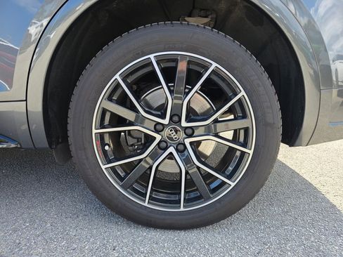 Used 2023 Audi SQ5 Premium Plus w/ Premium Plus Package image 16