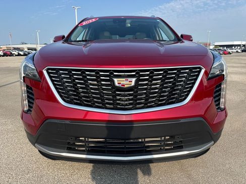 Used 2022 Cadillac XT4 Premium Luxury w/ Cold Weather Package FWD image 13