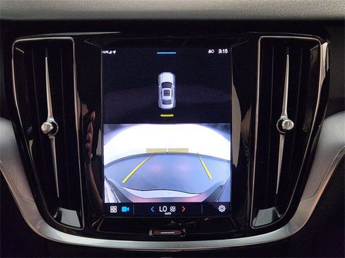 Used 2024 Volvo S60 B5 Core image 18