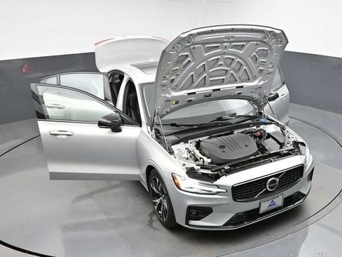 Used 2023 Volvo S60 B5 Core w/ Climate Package FWD image 45