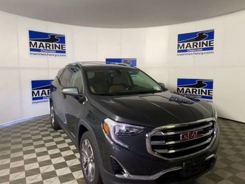 Used 2018 GMC Terrain SLT w/ Preferred Package FWD image 4