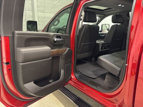 Certified 2021 GMC Sierra 3500 Denali w/ Denali Ultimate Package image 28
