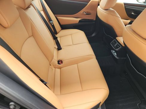 Certified 2024 Lexus ES 350 w/ Premium Package FWD image 31