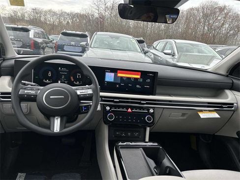 New 2026 Hyundai Tucson SEL image 6