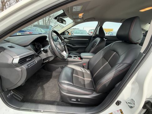 Used 2025 Nissan Altima 2.5 SR image 27