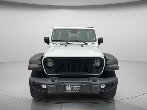 Used 2025 Jeep Wrangler Unlimited Sport AWD/4WD image 2