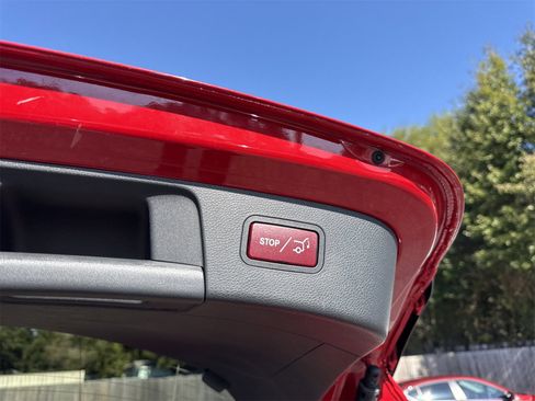 Used 2016 Mercedes-Benz GLA 250 GLA 250 image 37