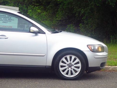 Used 2005 Volvo S40 2.4i FWD image 23