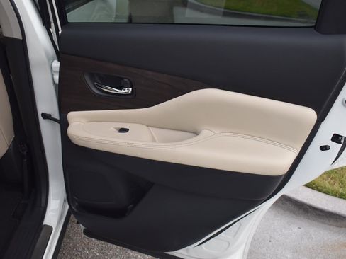 Used 2024 Nissan Murano Platinum w/ Cargo Package image 47