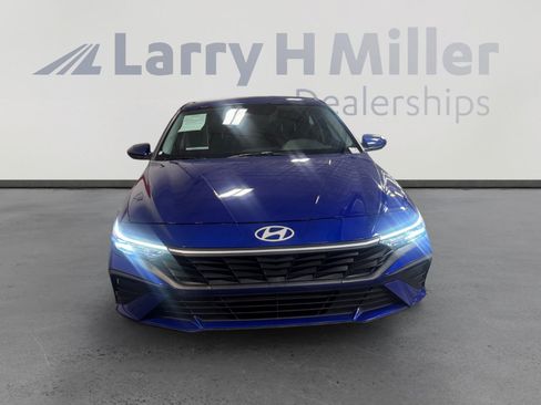 Used 2024 Hyundai Elantra SEL FWD image 8