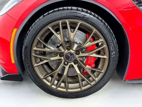 Used 2015 Chevrolet Corvette Z06 RWD image 8