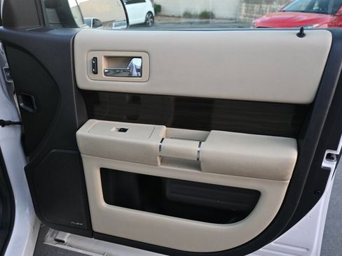 Used 2013 Ford Flex SEL image 56