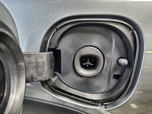 New 2027 Chevrolet Bolt LT FWD image 37