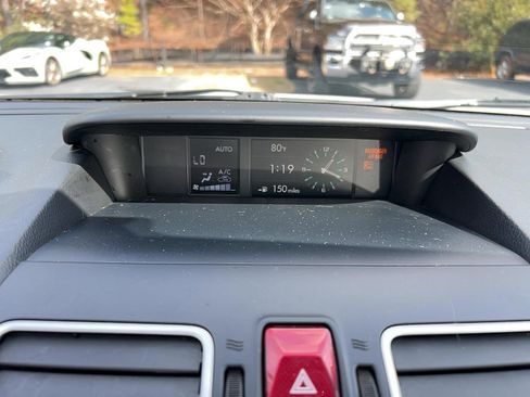 Used 2017 Subaru Forester 2.5i Touring image 20