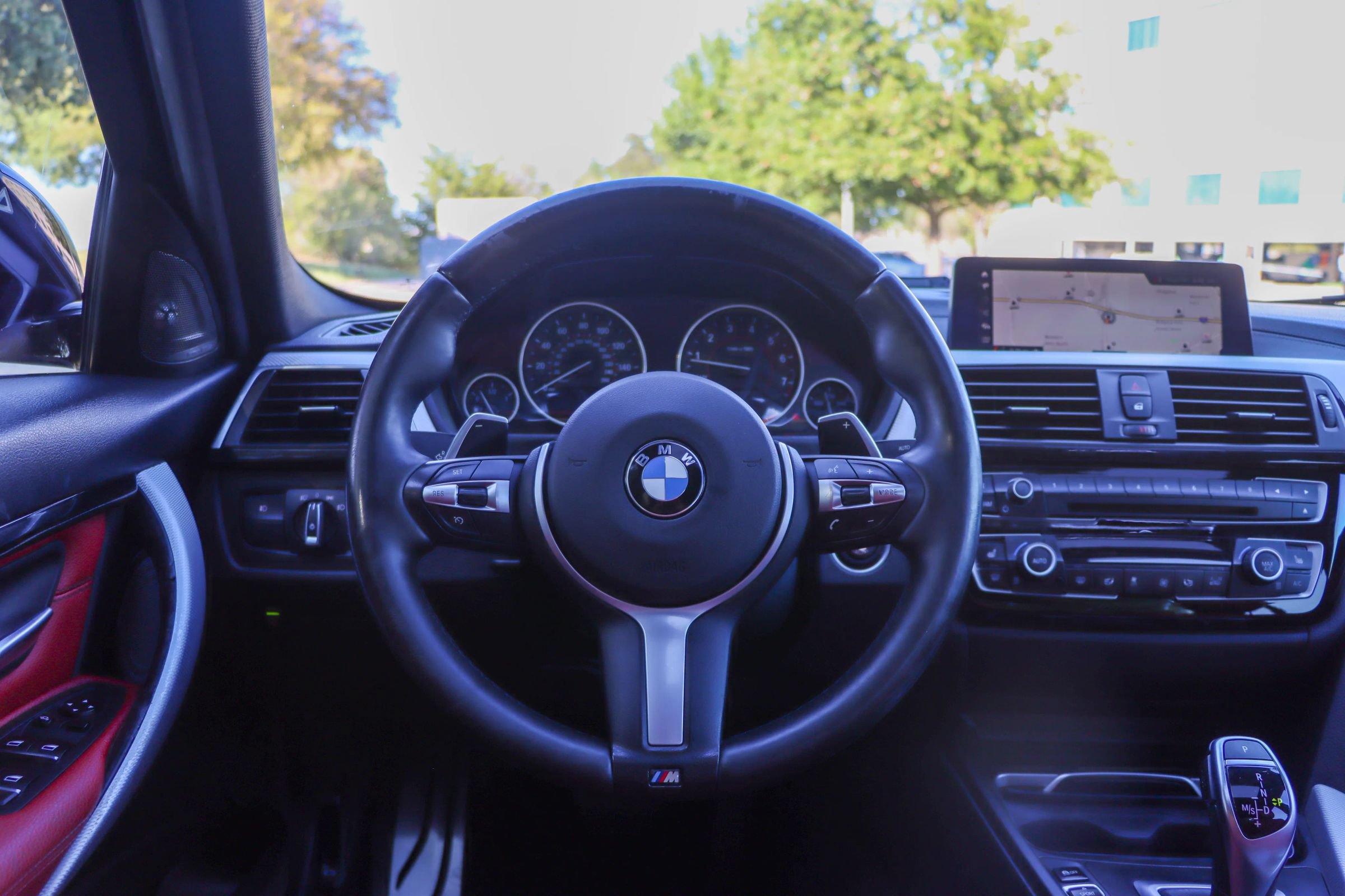 Used 2018 BMW 330i xDrive Sedan AWD/4WD image 27