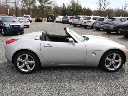 Used 2006 Pontiac Solstice Convertible w/ Premium Package image 6