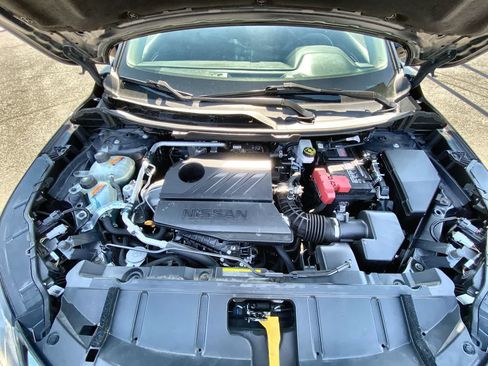 Used 2024 Nissan Rogue SV FWD image 24