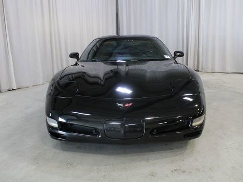 Used 2000 Chevrolet Corvette Coupe w/ Memory Pkg RWD image 32