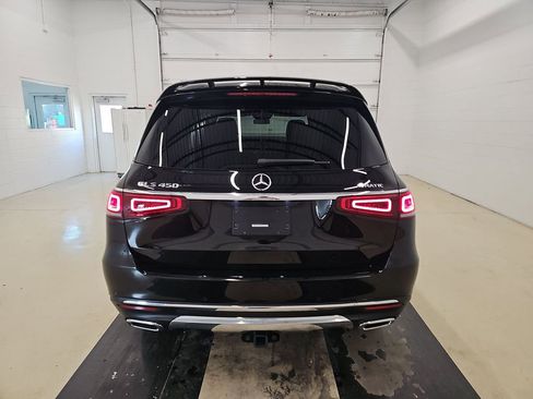 Used 2023 Mercedes-Benz GLS 450 4MATIC image 9