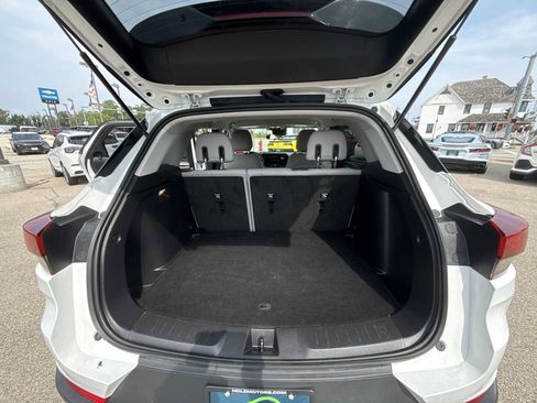 Used 2025 Chevrolet TrailBlazer LT FWD image 22