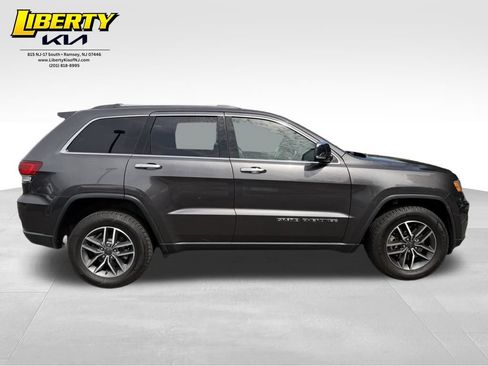 Used 2021 Jeep Grand Cherokee Limited AWD/4WD image 8