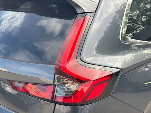 Used 2024 Honda CR-V EX image 25
