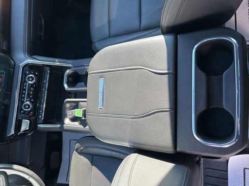 Used 2024 GMC Sierra 2500 Denali w/ Denali Reserve Package image 14