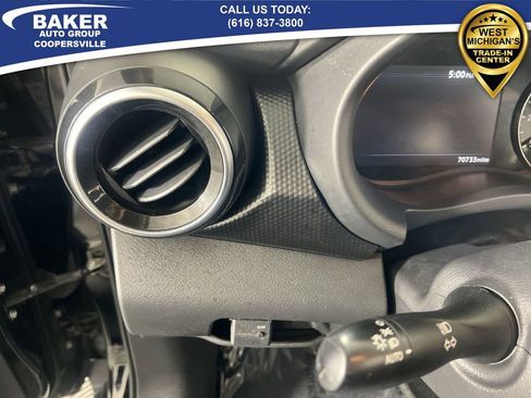 Used 2021 Nissan Kicks SV image 17