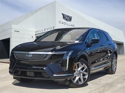 New 2025 Cadillac Optiq Luxury 2