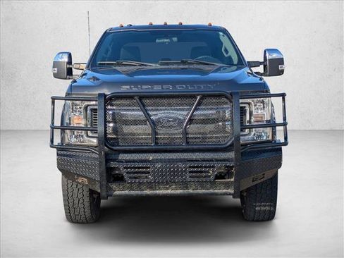 Used 2019 Ford F350 XLT w/ XLT Premium Package image 2