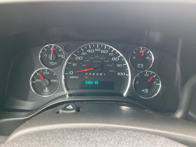 Used 2025 Chevrolet Express 2500 w/ Driver Convenience Package RWD image 9