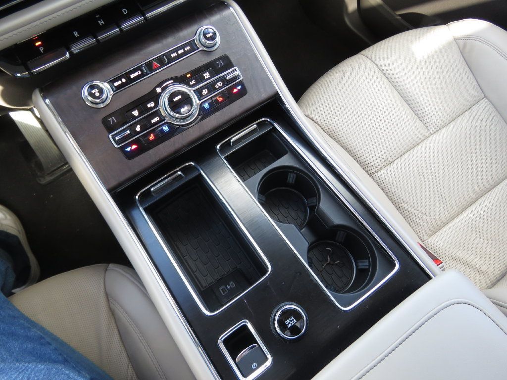 Used 2020 Lincoln Aviator Reserve w/ Equipment Group 201A AWD/4WD image 26