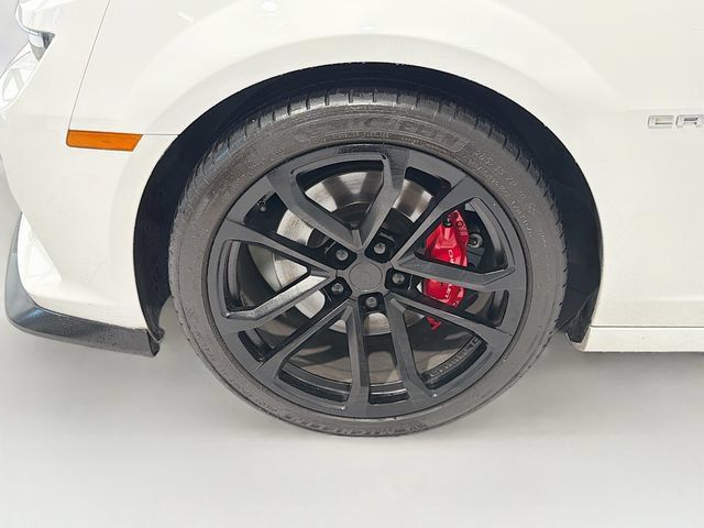 Used 2014 Chevrolet Camaro SS w/ SS Performance Package RWD image 25