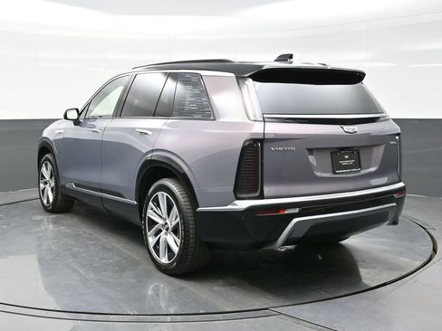 New 2026 Cadillac Vistiq Luxury image 5