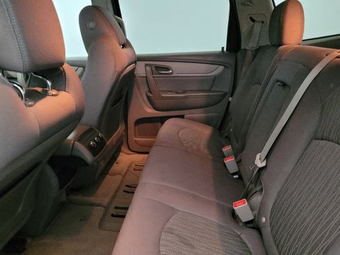 Used 2014 Chevrolet Traverse LS FWD image 18