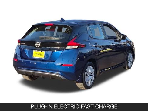 Certified 2025 Nissan Leaf S FWD image 9