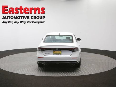 Used 2025 Honda Accord SE image 35