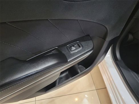 Used 2023 Dodge Charger SXT image 10