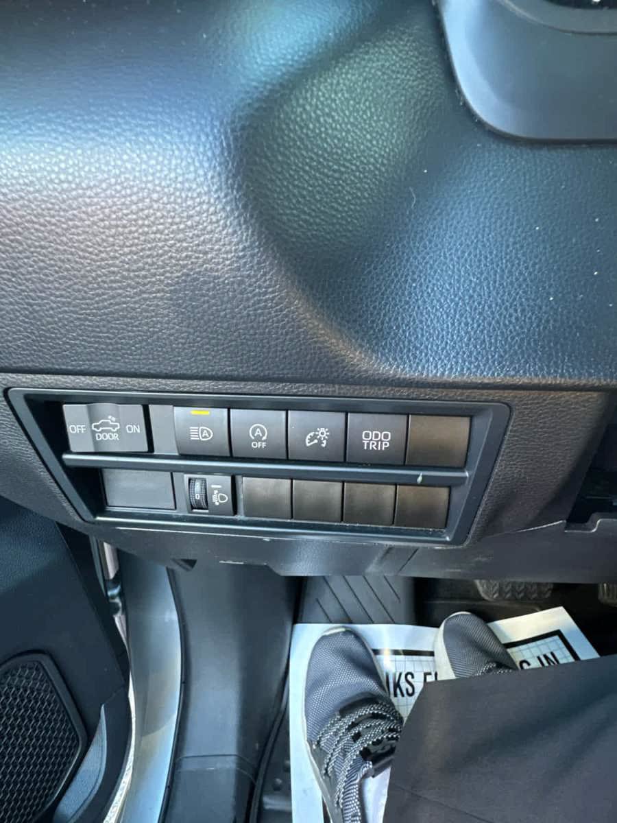 Used 2025 Toyota Tundra SR5 AWD/4WD image 18