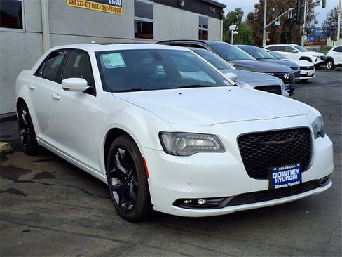 Used 2022 Chrysler 300 S image 4