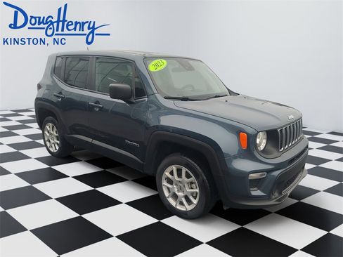 Used 2023 Jeep Renegade Latitude image 7