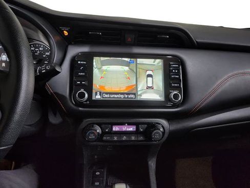 Used 2023 Nissan Kicks SR w/ SR Premium Package FWD image 15