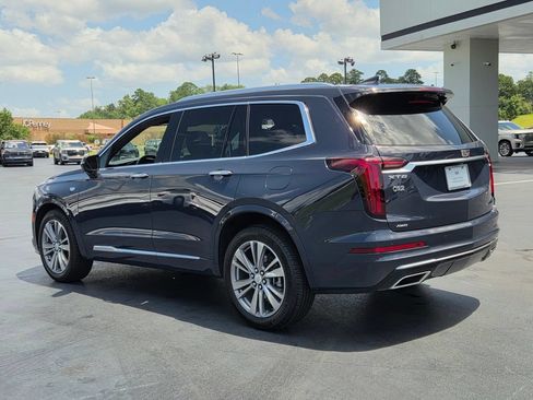 Used 2025 Cadillac XT6 Premium Luxury w/ Platinum Package AWD/4WD image 3