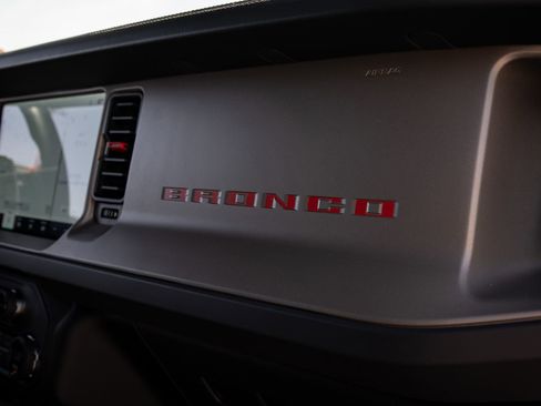 Used 2023 Ford Bronco Raptor AWD/4WD image 47