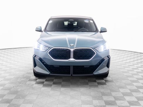 Certified 2025 BMW X2 xDrive28i w/ Premium Package image 8