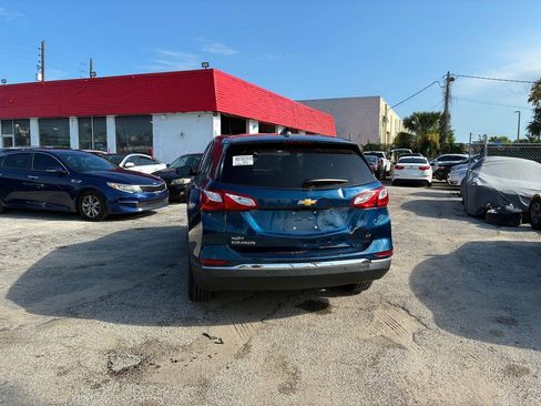 Used 2019 Chevrolet Equinox LT w/ Driver Convenience Package FWD image 2