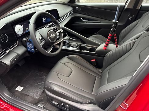 New 2026 Hyundai Elantra Limited FWD image 13